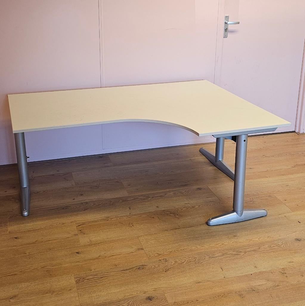 Kantoorbureau Wit – In Hoogte Verstelbaar – Hoekbureau, Ophalen, 160 cm, Gebruikt, 120 cm