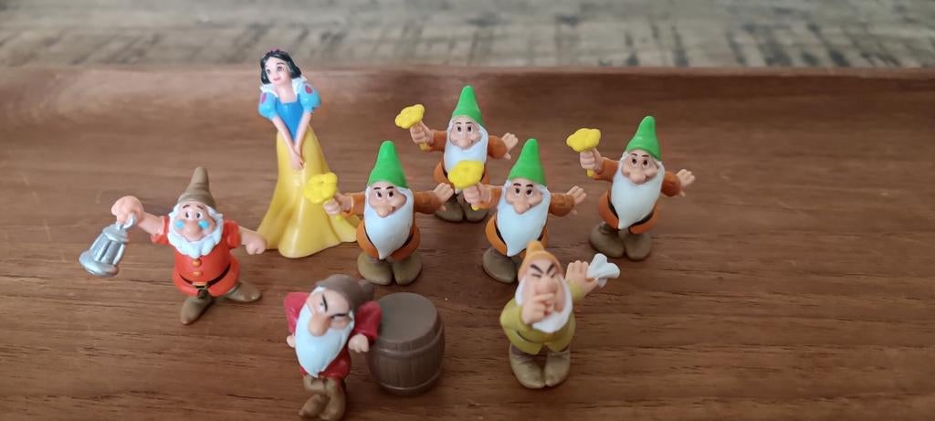 Sneeuwwitje en de 7 dwergen figuren, Verzamelen, Poppetjes en Figuurtjes, Ophalen of Verzenden, Zo goed als nieuw