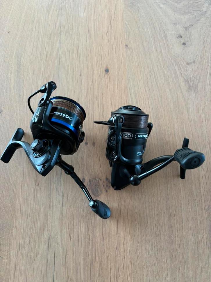 2 x feedermolen matrix 4000, Watersport en Boten, Hengelsport | Witvissen, Zo goed als nieuw, Molen, Ophalen of Verzenden