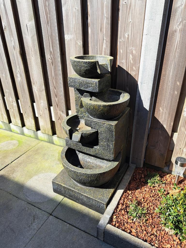 Moderne waterfontein met 4 niveaus - 83cm hoog, Tuin en Terras, Waterpartijen en Fonteinen, Ophalen, Gebruikt, Overige materialen
