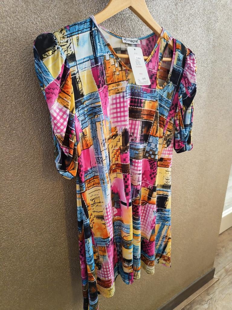 Nieuw Magna tuniek maat 40-42 met pofmouw, Overige kleuren, Maat 42/44 (L), Nieuw, Ophalen of Verzenden