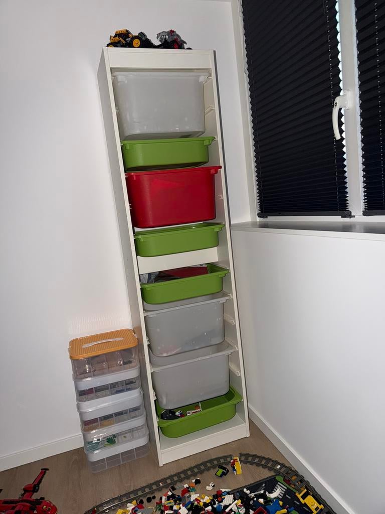 Trofast / kast, Kinderen en Baby's, Kinderkamer | Stapelbedden en Hoogslapers, Ophalen, Zo goed als nieuw, Stapelbed