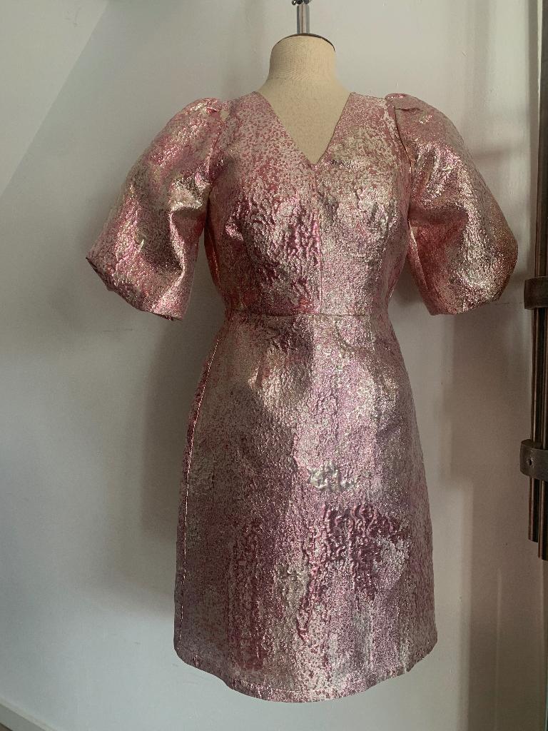 Freebird icons jurk roze zilver metallic S/36, Verzenden, Nieuw, Roze, Maat 36 (S)