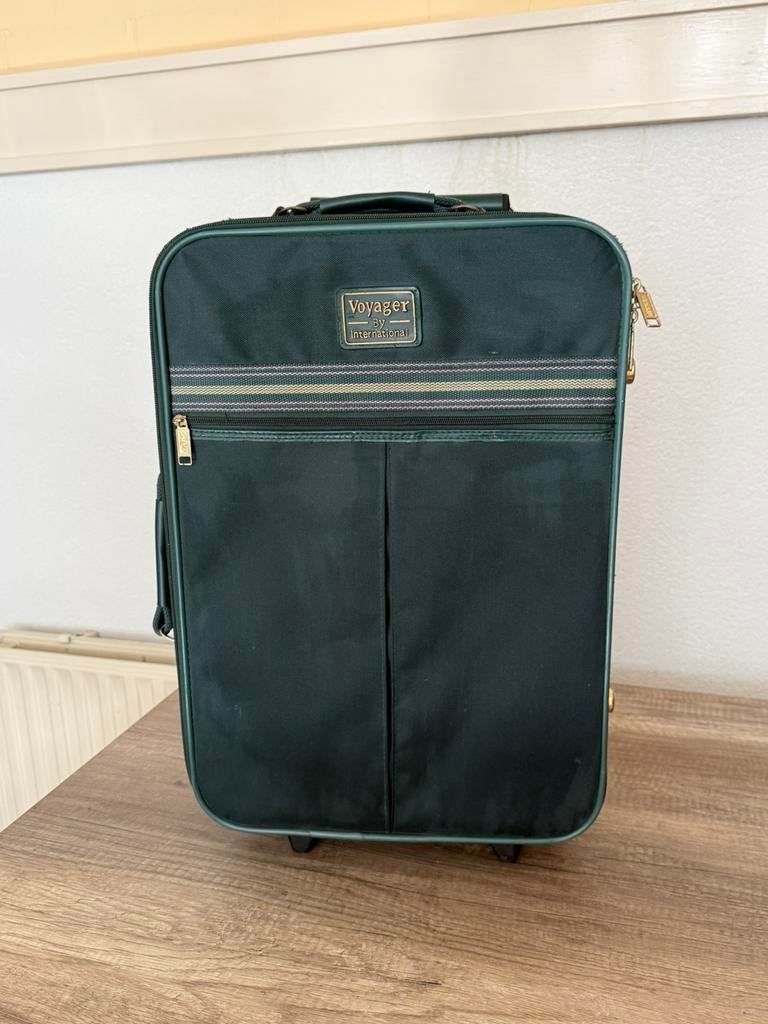 Kleine reiskoffer, Sieraden, Tassen en Uiterlijk, Koffers, Ophalen, 50 tot 60 cm, Hard kunststof, Zo goed als nieuw