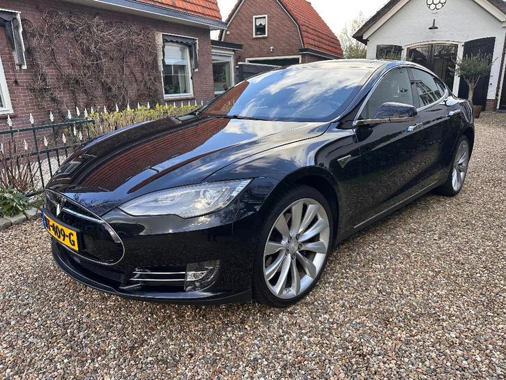 Tesla Model S zwart 2016, Auto's, Tesla, Particulier, Model S, 4x4, ABS, Achteruitrijcamera, Adaptieve lichten, Adaptive Cruise Control