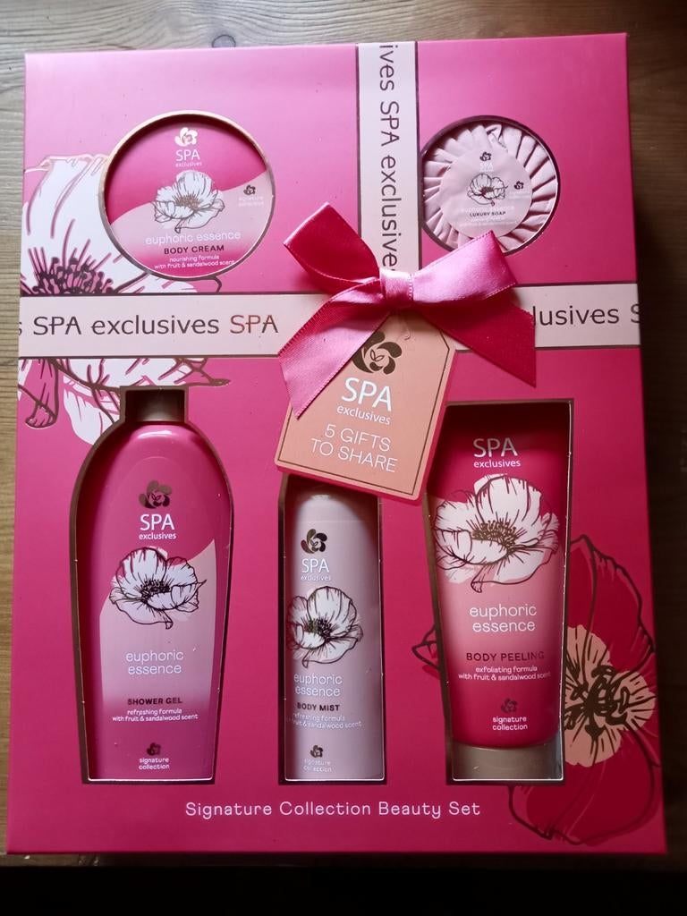 Mooie nieuwe gift set met huidverzorgings producten, Verzenden, Nieuw, Overige typen