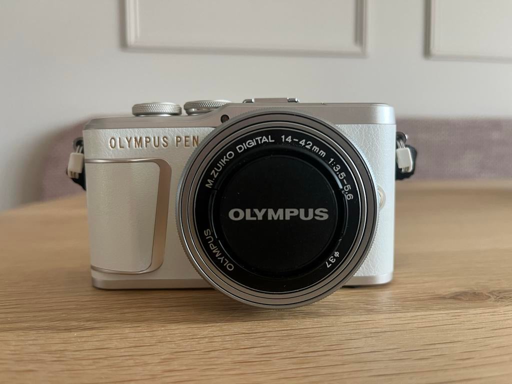 Olympus PEN E-PL10 camera met 14-42 mm lens, Audio, Tv en Foto, Fotocamera's Digitaal, Compact, Ophalen of Verzenden, Zo goed als nieuw