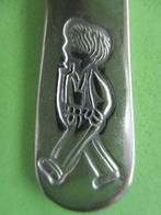 (KB5125) Kinderbestek Jongetje wandelt kleine ronde lepel, Ophalen of Verzenden, Gebruikt