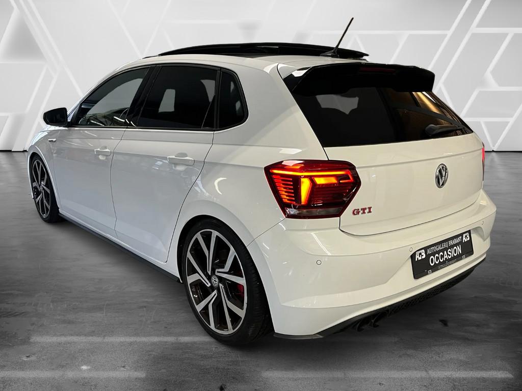 Volkswagen Polo 2.0 TSI GTI / Automaat/Virtual/Carplay/Pano/, Auto's, Volkswagen, Stof, Gebruikt, Zwart, 1984 cc