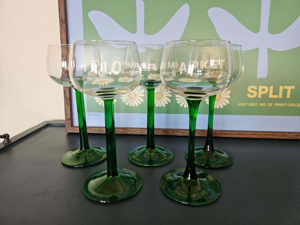 Luminarc France roemer wijnglazen met groene steel – 5, Verzamelen, Glas en Borrelglaasjes, Ophalen of Verzenden, Zo goed als nieuw