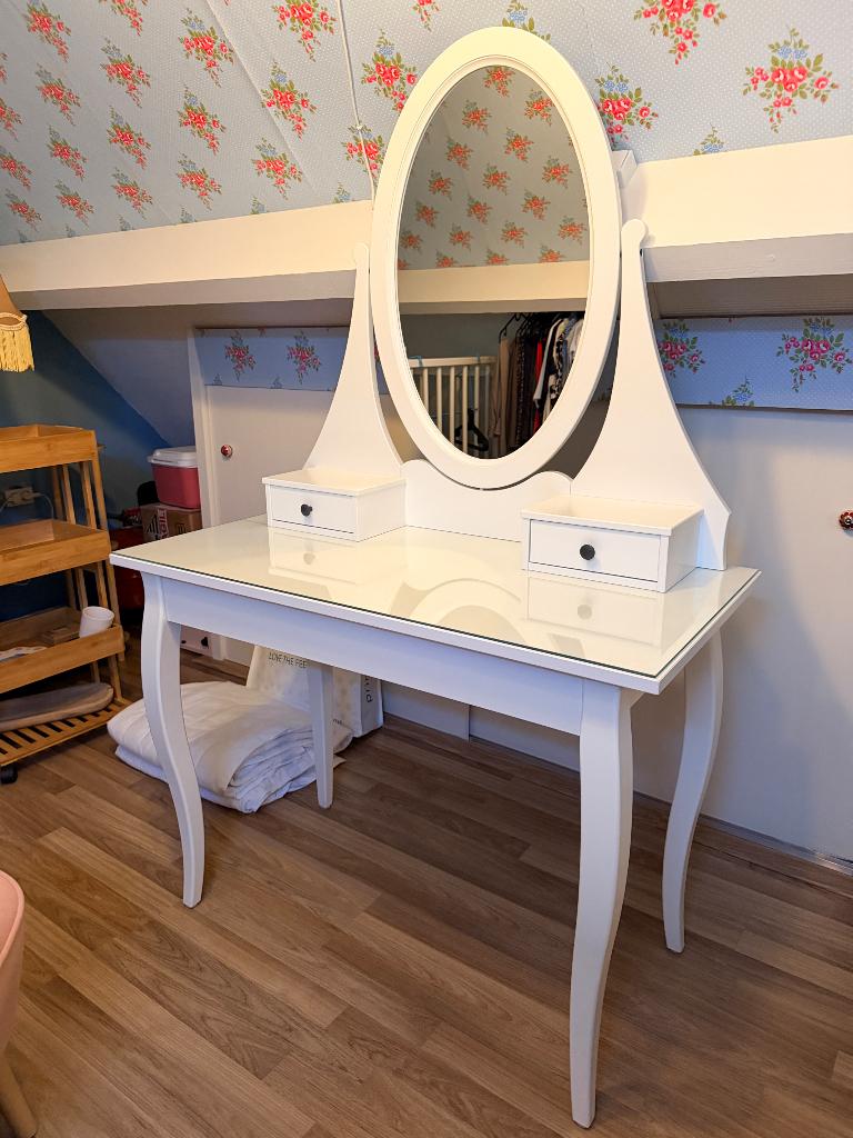 Make-Up tafel Ikea, Huis en Inrichting, Tafels | Kaptafels, Ophalen, 150 tot 200 cm, Nieuw, Minder dan 100 cm