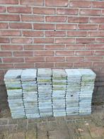 113  stuks antieke oude  estrikken, Ophalen, Bakstenen