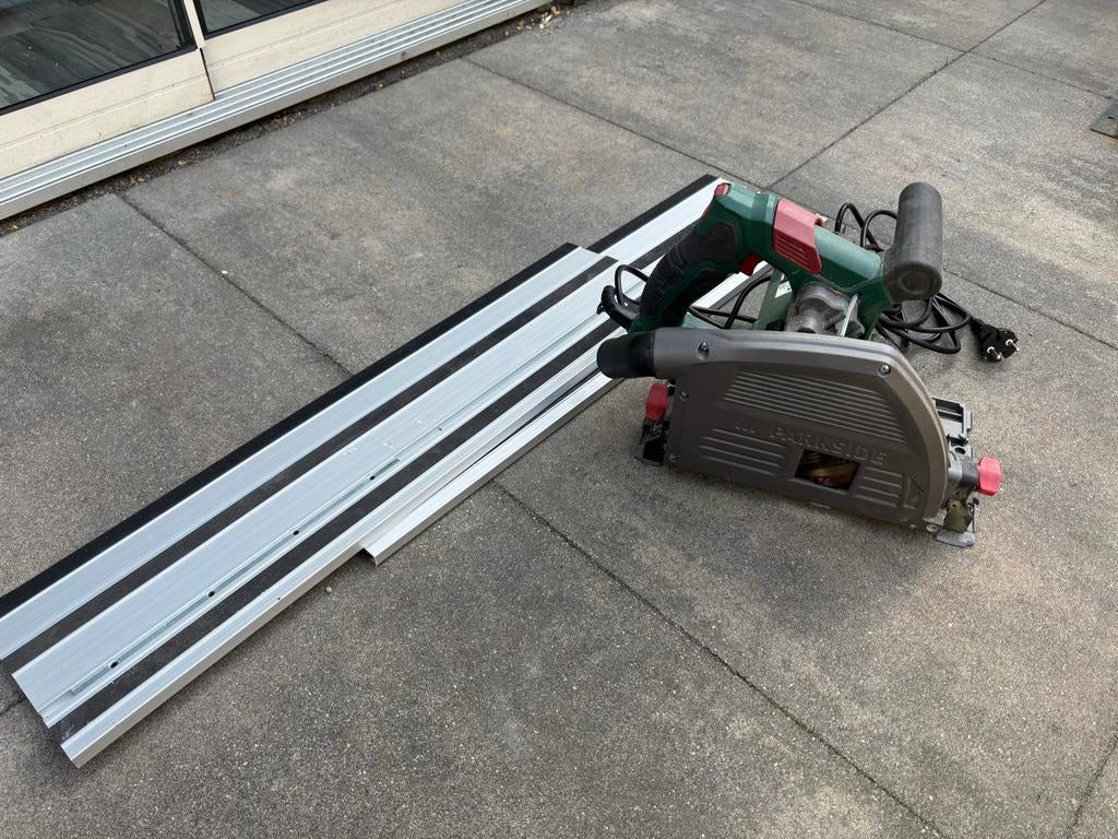 Parkside invalzaag met 2 geleiders, Ophalen, Invalzaag, 600 tot 1200 watt, Zo goed als nieuw