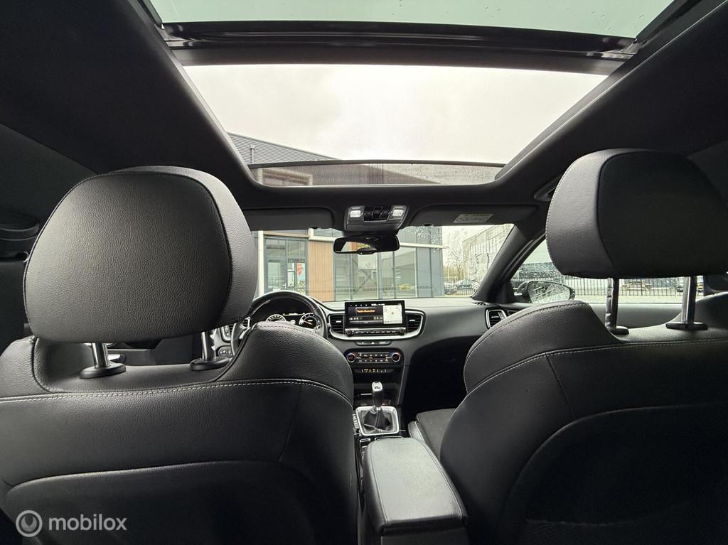 Kia Ceed 1.0 T-GDi GT-Line Pano/Leder-Alcantara/Carplay/NAP, Voorwielaandrijving, Gebruikt, Euro 6, Wit