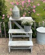 Brocante oud houten trapje / opstap / etagiere, Ophalen of Verzenden