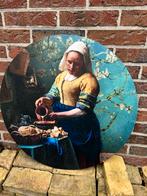 Wandcirkel melkmeisje als barista €10,- afhaal, Huis en Inrichting, Woonaccessoires | Wanddecoraties, Ophalen