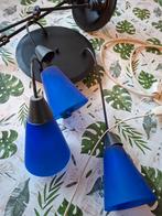 Hanglamp met 3 blauwe glazen kappen, Ophalen, Gebruikt, Glas, 75 cm of meer