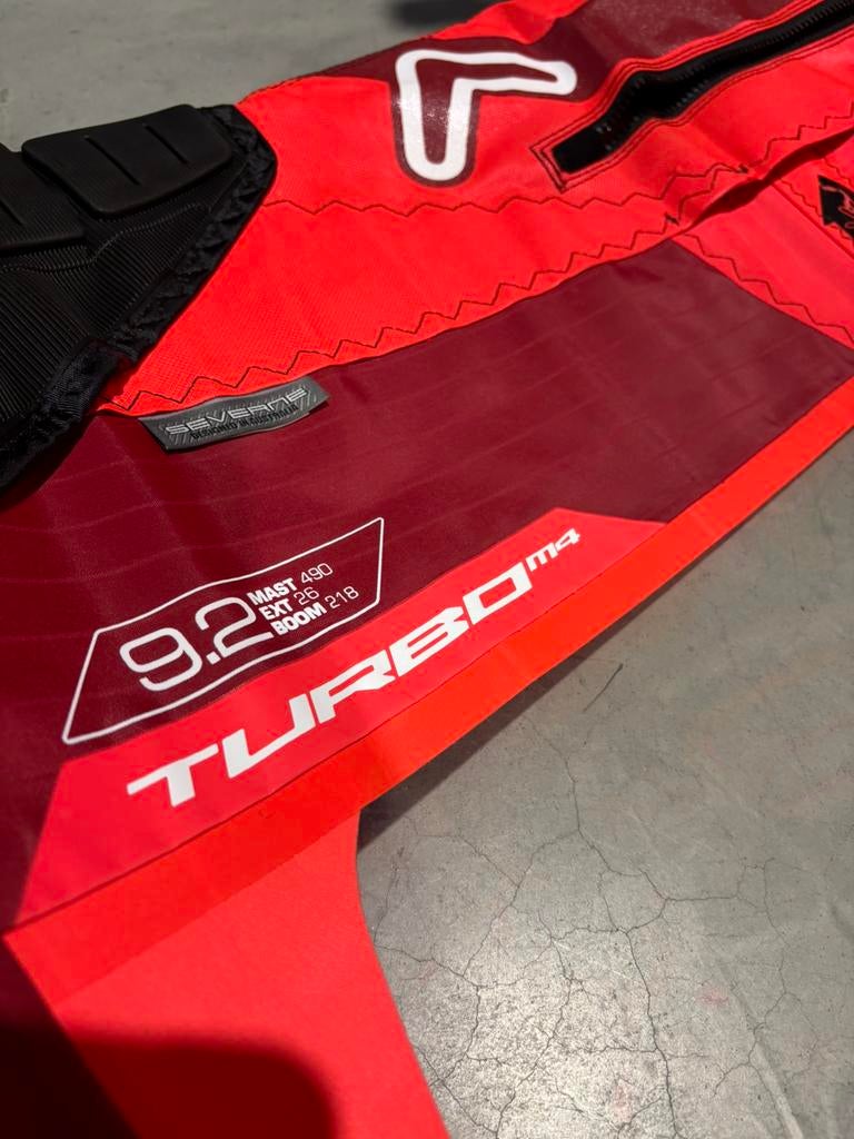 Severne Turbo M4 9.2 / Nieuwstaat!, Watersport en Boten, Windsurfen, Ophalen, Met draagtas, 7 m² of meer, -