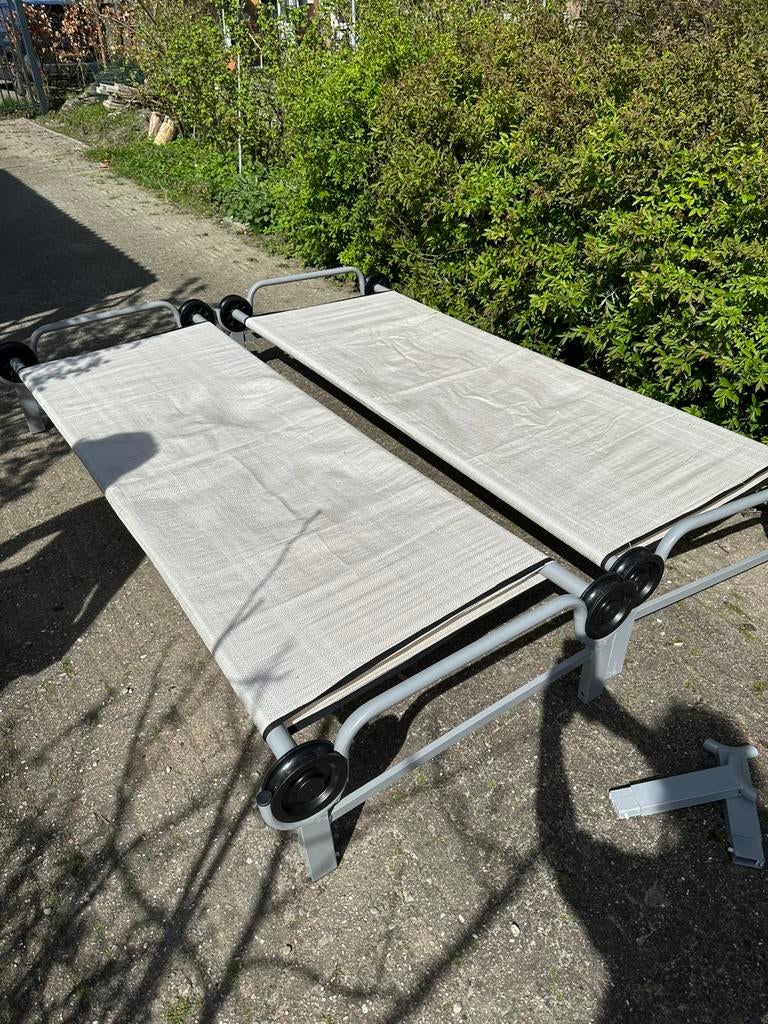 2 Disc-O-bed  campingbed legerbed, Caravans en Kamperen, Kampeeraccessoires, Gebruikt, Ophalen