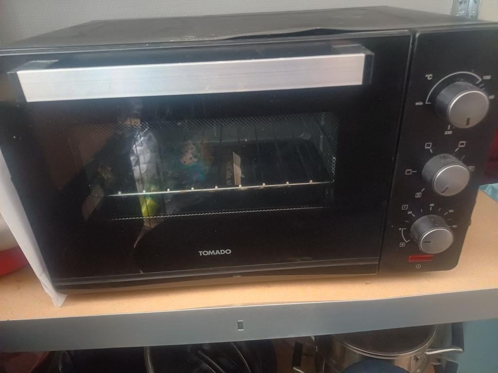 Tomado mini oven, Witgoed en Apparatuur, Ovens, Ophalen of Verzenden, Minder dan 45 cm