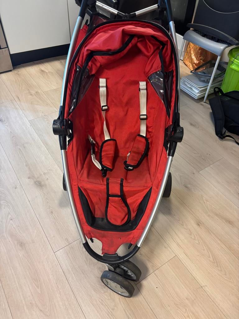 Rode Quinny kinderwagen - opvouwbaar en verstelbaar, Ophalen, Zo goed als nieuw, Quinny, Verstelbare rugleuning