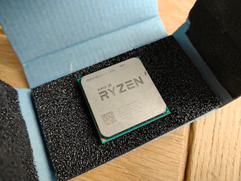AMD Ryzen 5 2600 processor CPU, Computers en Software, Processors, 6-core, Zo goed als nieuw, Socket AM4, 3 tot 4 Ghz