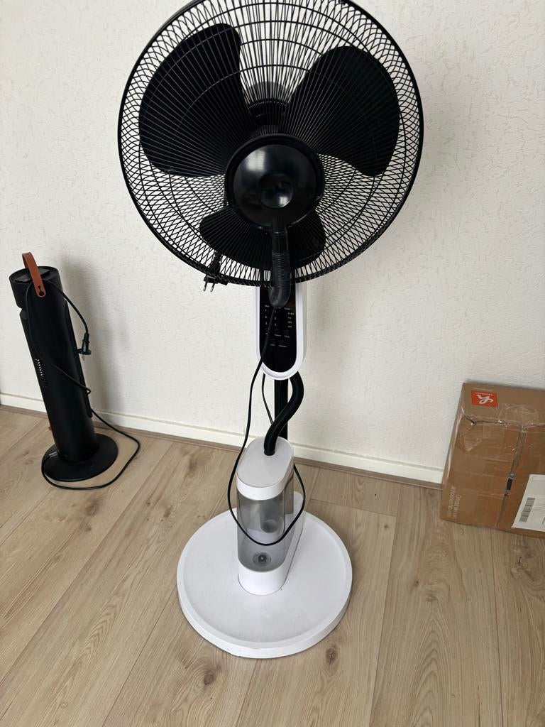 Ventilator met waterreservoir en afstandsbediening, Witgoed en Apparatuur, Ventilatoren, Ophalen, Ventilator met afstandsbediening