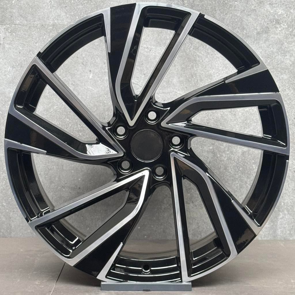 NIEUW 18'' V05 VELGEN 5x112 Past Op VAG GROEP ADELAIDE LOOK, 18 inch, Overige, Velg(en), Overige