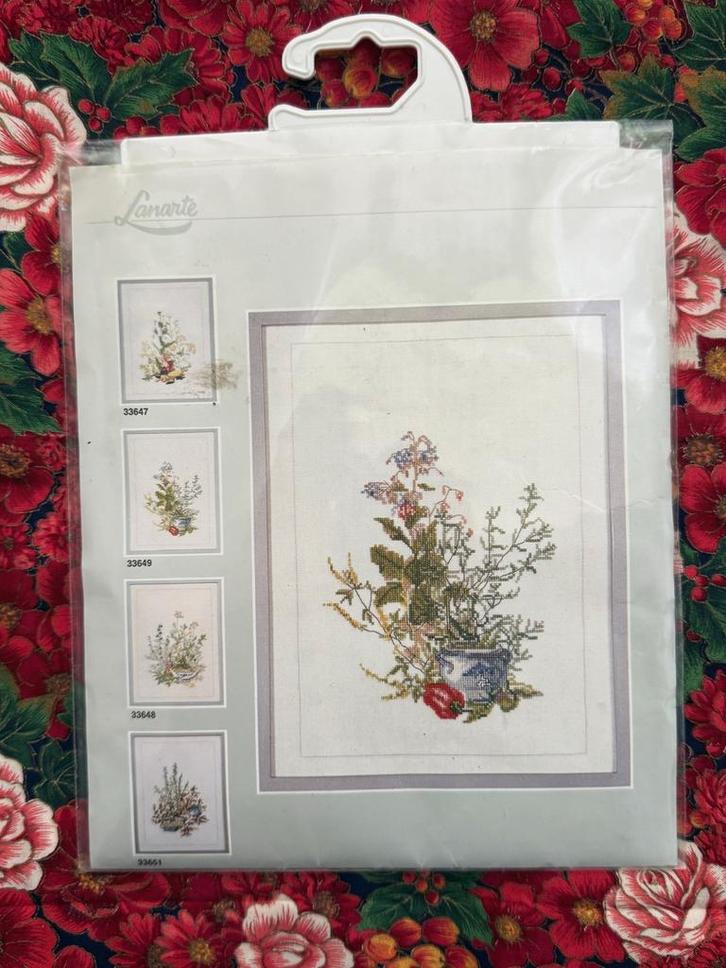 Lanarte Borduurpakket - Bloemenvaas 22x29cm, Hobby en Vrije tijd, Borduren en Borduurmachines, Nieuw, Borduurpakket, Handborduren