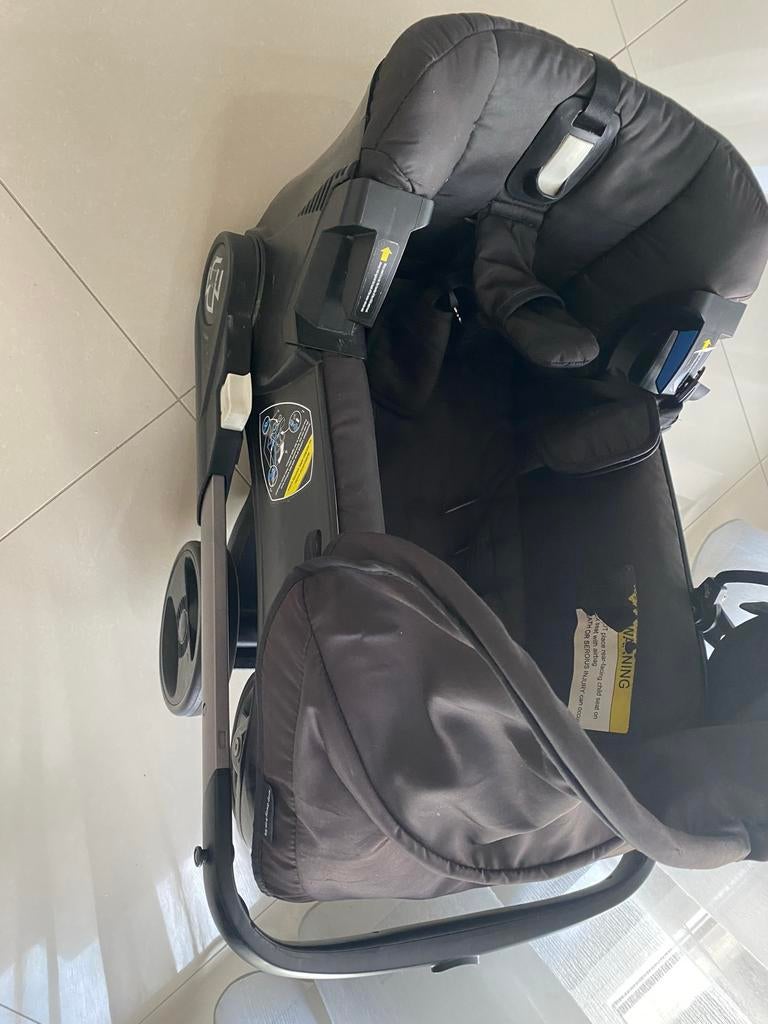 Baby Maison kinderwagen / auto stoel, Ophalen of Verzenden, Gebruikt, Overige merken, Autogordel