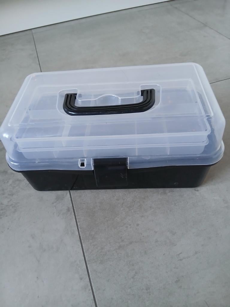 Nieuwe, ongebruikte visdoos met meerdere compartimenten, Watersport en Boten, Hengelsport | Algemeen, Ophalen of Verzenden, Nieuw