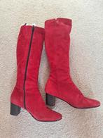 Rode suede dameslaarzen, Hoge laarzen, Lamica, Ophalen of Verzenden, Zo goed als nieuw