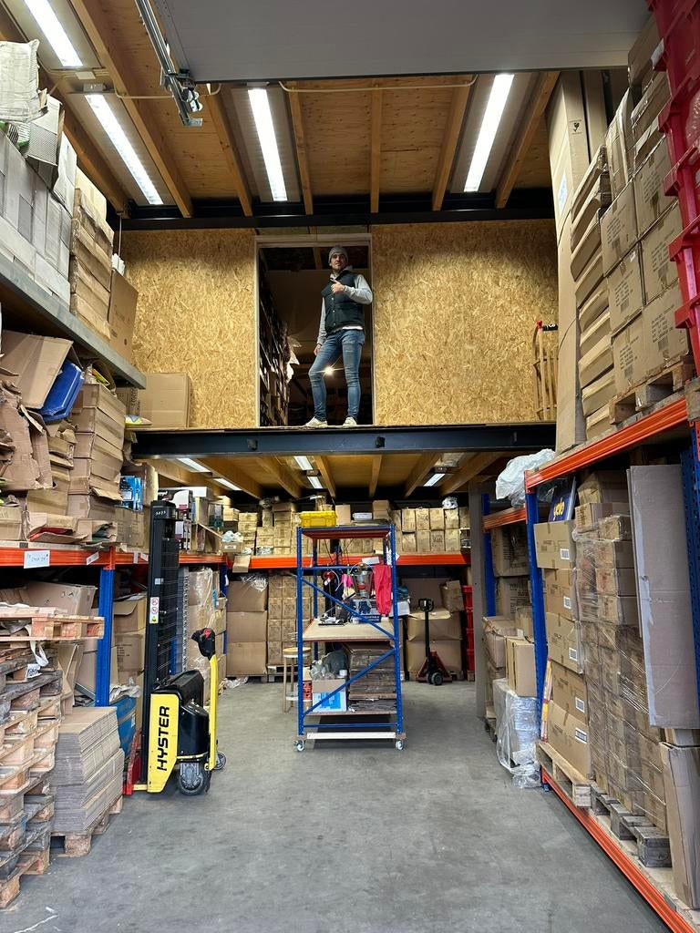 Bedrijfsruimte Mijdrecht - 144m2 met kantoor en opslag, Zakelijke goederen, 144 m², Huur, Bedrijfsruimte