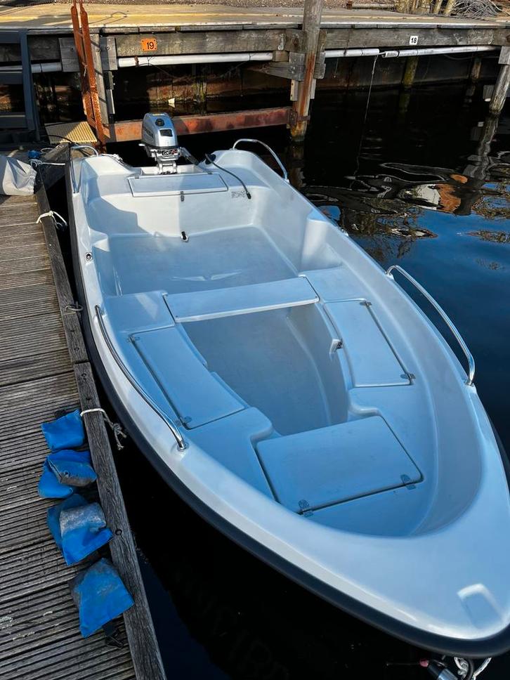 Polyester boot / sloep, Honda 6 pk buitenboordmotor, Watersport en Boten, Buiten- en Binnenboordmotoren, Zo goed als nieuw, Benzine