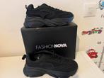 NIEUW Fashion Nova sneakers zwart maat 40/41 (US9), Ophalen of Verzenden, Nieuw, Zwart, Sneakers of Gympen