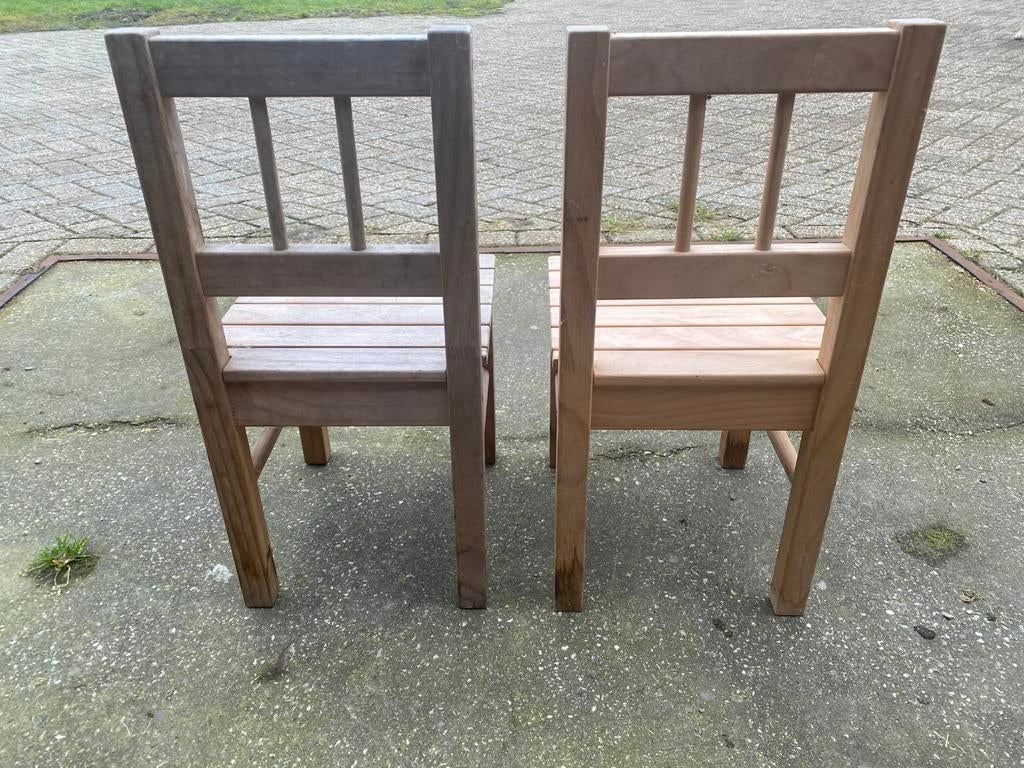 Twee kinderstoeltjes opknappertjes, Ophalen, Gebruikt, Poppenhuis