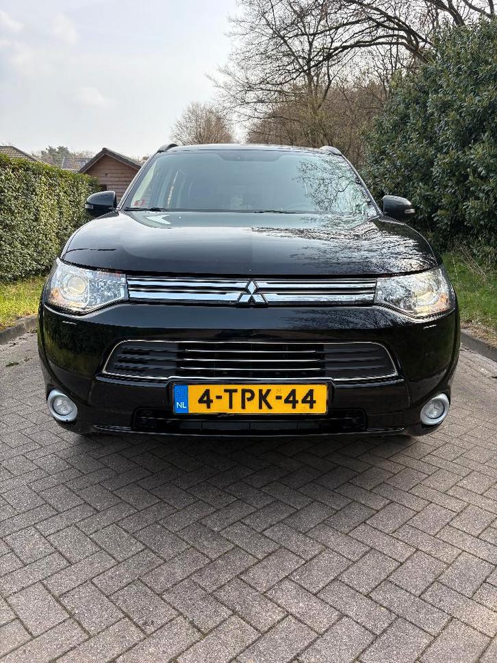 Mitsubishi Outlander 2.0 Dohc Mivec Phev 203pk 4WD CVT 5P, Auto's, Mitsubishi, Bedrijf, Outlander, 360° camera, 4x4, ABS, Achteruitrijcamera