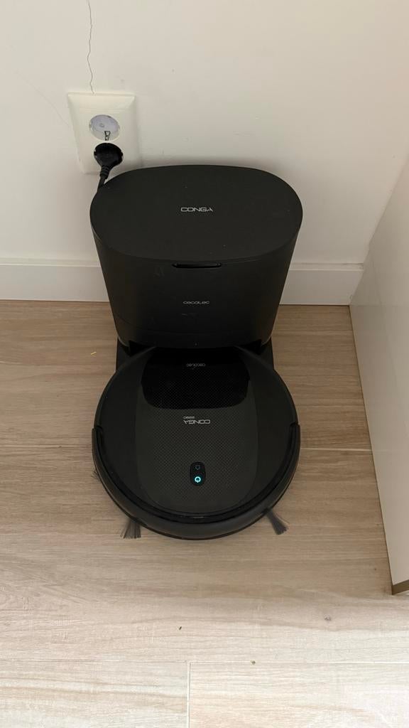 Robotstofzuiger - Conga Cecotec, Witgoed en Apparatuur, Stofzuigers, Ophalen of Verzenden, Zo goed als nieuw, Stofzak, Robotstofzuiger