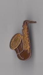Saxofoon Saxophone pin A, Gebruikt, Niet vindbaar, Niet vindbaar, Speldje of Pin