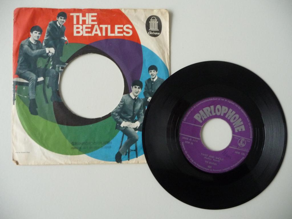 single THE BEATLES - TWIST AND SHOUT - Parlophone, Cd's en Dvd's, Vinyl Singles, Gebruikt, 7 inch, Single, Ophalen of Verzenden