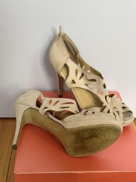 Graceland pumps met hoge hak, maat 44, Kleding | Dames, Schoenen, Verzenden, Beige, Graceland, Schoenen met hoge hakken
