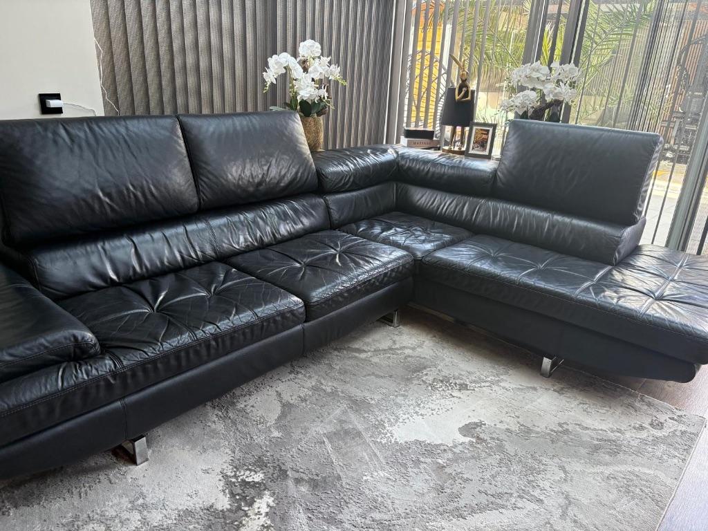 hoekbank leer, Huis en Inrichting, Banken | Bankstellen, Ophalen, Gebruikt, Hoekbank, 300 cm of meer