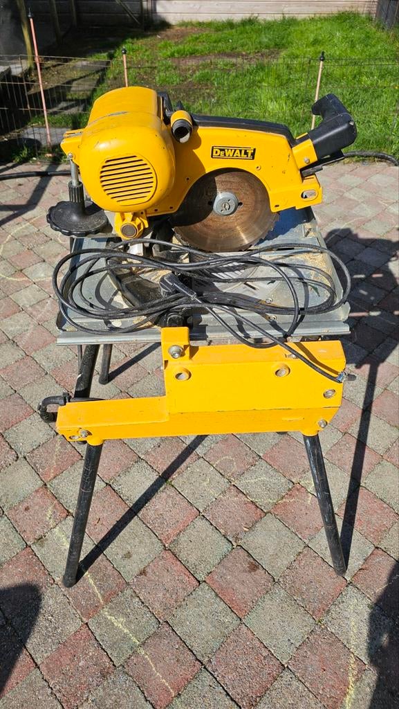 Dewalt zaagmachine, Doe-het-zelf en Verbouw, Gereedschap | Zaagmachines, Ophalen, Gebruikt, 70 mm of meer, Afkortzaag