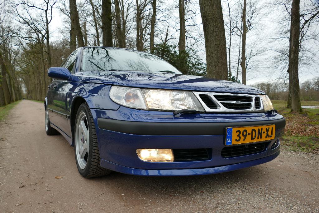Saab 9-5 2.3 Turbo Aero 1999 youngtimer, Auto's, Saab, Verwarmde buitenspiegels, 1800 kg, Zwart, 4 cilinders