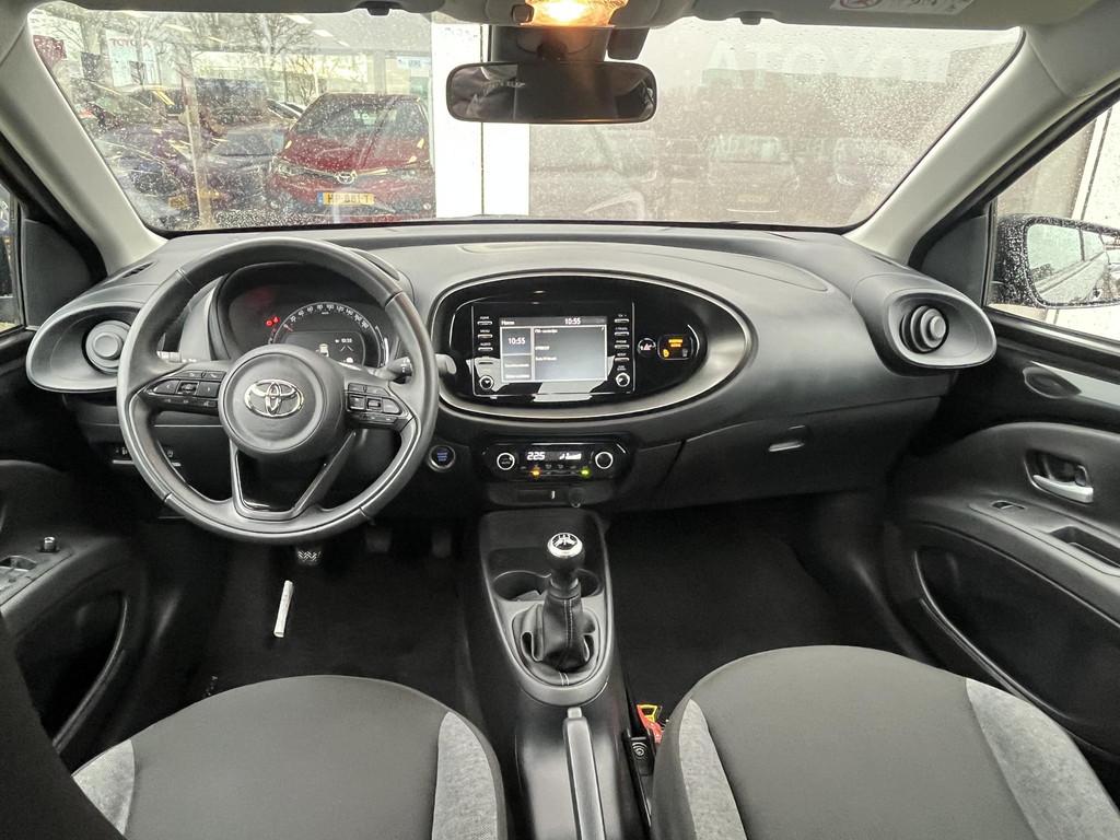 Toyota Aygo X 1.0 VVT-i MT Envy Pack | Keyless | Apple Carpl, Stof, Gebruikt, 4 stoelen, Zwart