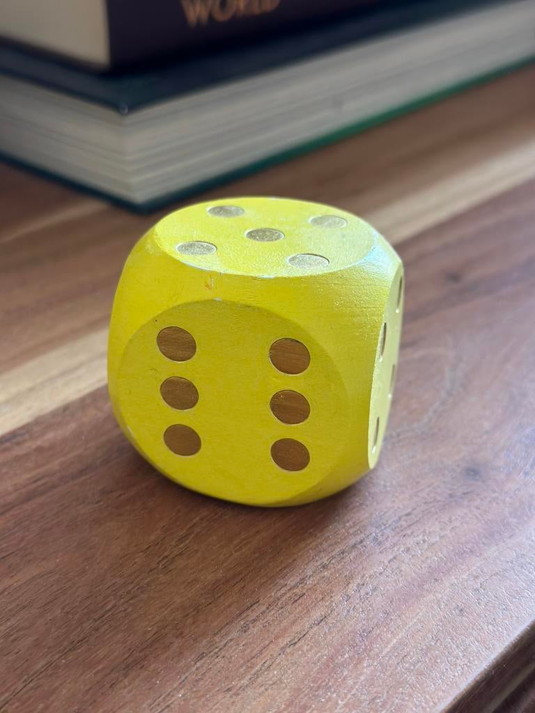 Dobbelsteen Geel 5x5x5cm, Ophalen of Verzenden, Zo goed als nieuw