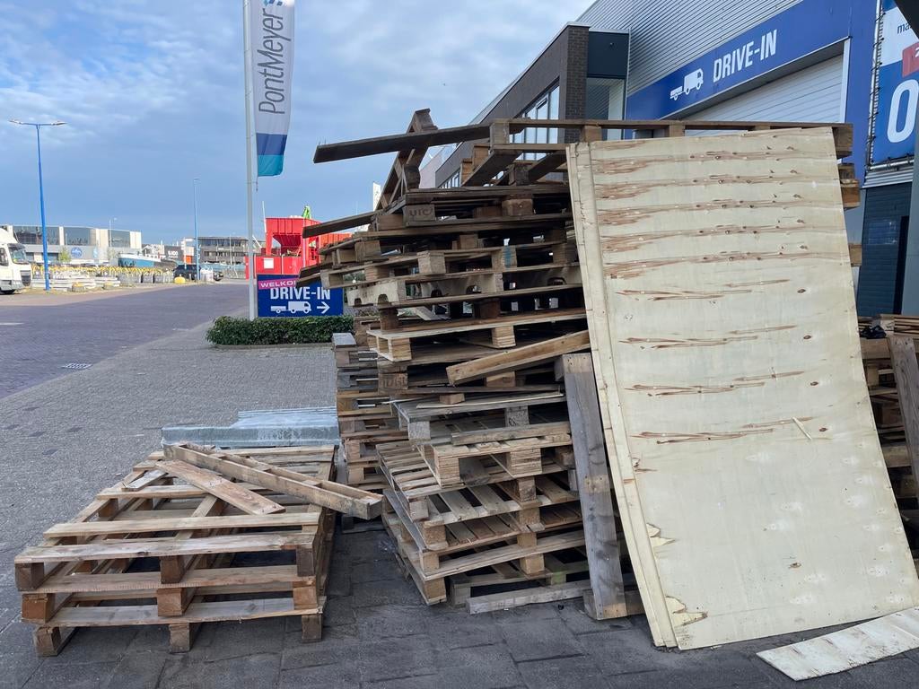 Gebruikte pallets en houten platen partij GRATIS, Gebruikt, Minder dan 25 mm, Ophalen of Verzenden, Pallet