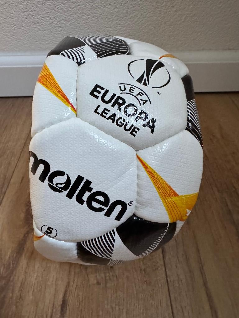 Molten - Uefa europa league - voetbal - nieuw, Ophalen of Verzenden, Nieuw