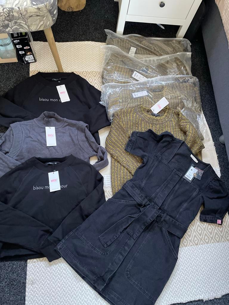 Restpartij My Jewellery kleding: truien en jurk (8 stuks), Kleding | Dames, Jurken, Nieuw, Zwart, Ophalen of Verzenden