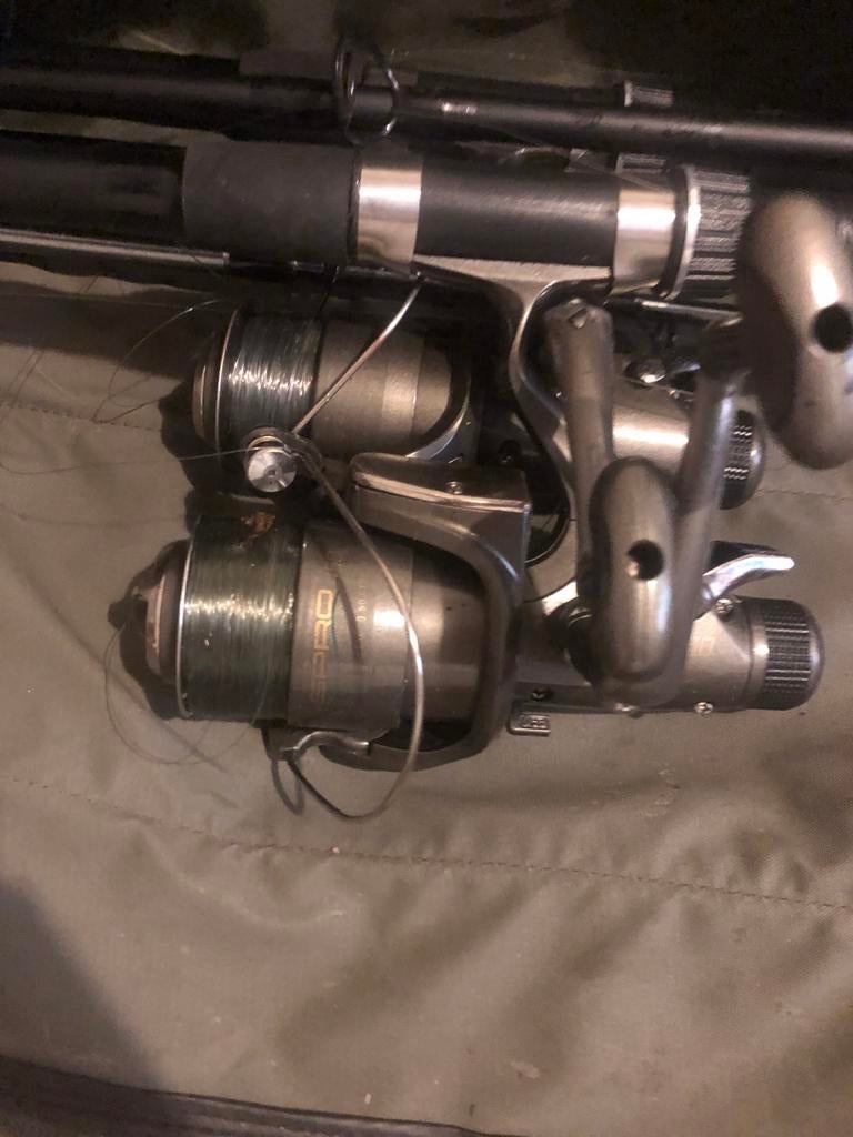 Karper set (3 hengel) met hoes, Watersport en Boten, Hengelsport | Karpervissen, Ophalen of Verzenden, Gebruikt, Complete set
